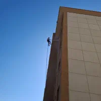 شستشوی نما نماشویی نما بندبازراپل شستن سوله استخر