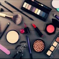 فروشنده خانم برای مغازه ی آرایشی بهداشتی پاره وقت