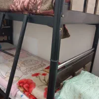 تخت دو طبقه