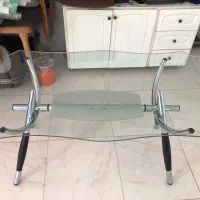 میز غذاخوری در حد نو