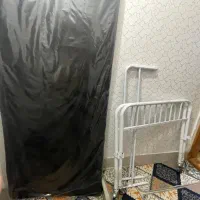 تخت قابل تنظیم