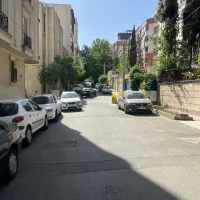 بهارستان خیابان ایران ۲۶۱ متر کلنگی با جواز