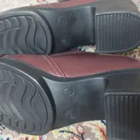 کفش چرم طبیعی زرشکی سایز ۳۹ و پوت سایز ۴۰