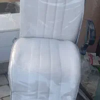 حراجی یک عدد صندلی اصلاح سفید نو