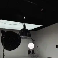 آموزش مادلینگ ومتداکتینگ دنیای هنربرای خانم 20ساله