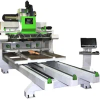 کار در کارگاه خدماتی کابینت