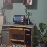 کیس کامپیوتر ، به همراه مانیتور و موس گیمینگ