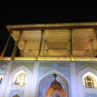 نیازمند سرویس مدرسه دخترانه