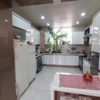 رهن و اجاره خانه ویلایی دربست صنایع میرزای شیرازی|اجارهٔ خانه و ویلا|شیراز, دکتر حسابی|دیوار