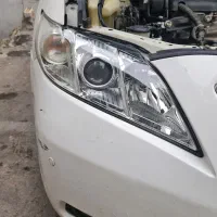 چراغ جلوی اصلی کمری