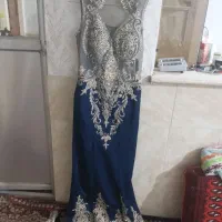 لباس مجلسی قرمزه وسرمه ای دونه ۵۰۰ بقیه ۳۰۰تومن|لباس|سبزوار, قلعه‌نو دهزار|دیوار