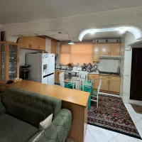 83-متر-سندی-رو-به-آفتاب-املاک-آینده-گلشهر