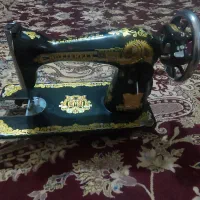 چرخ خیاطی کهنه هست وسایل میخواد نیاز ب تعمیر