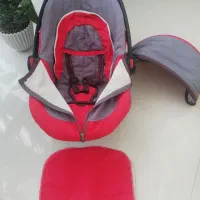 کریر برند chicco سالم و بسیار تمریز