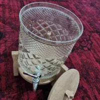 کلمن شربت|ظروف سرو و پذیرایی|رشت, گلسار|دیوار