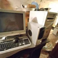 میز.کامپیوتر|رایانه رومیزی|اردبیل, |دیوار