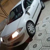 مگان ۲۰۰۰ وارداتی