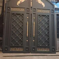 مجموعه کلاسیک باغ ویلا درب کد 9877g