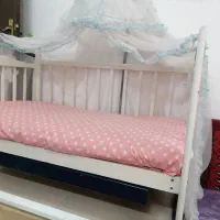 تخت بچه سورمه ای سفید