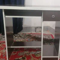 سر دوز. چرخ خیاطی میز چرخ و میز کامپیوتر