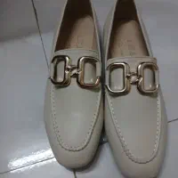 کفش کالج کرم