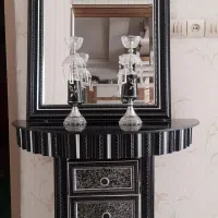 آئینه و کنسول سالم|بوفه، ویترین، کنسول|فردوس (خراسان), |دیوار