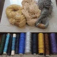 فروش نخ های مرسریزه و ابریشمی