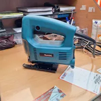 عمود بر ماکیتا ژاپنی|ابزارآلات|مبارکه, |دیوار