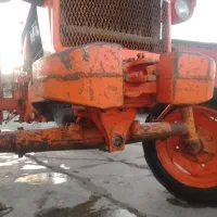 تراکتور رومانی مدل ۱۳۶۳