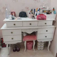 میز آرایش به فروش میرسد