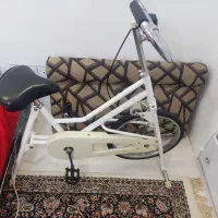 دوچرخه ثابت فلزی