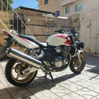 موتور سیکلت.. سی بی