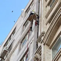 کار در ارتفاع(راپل) پیچ و رولپلاک عایق کاری نما|خدمات پیشه و مهارت|کرمانشاه, |دیوار