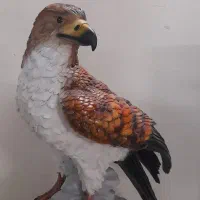 مجسمه عقاب