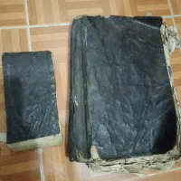 ۲عدد قرآن قدیمی|کلکسیون اشیاء عتیقه|رشت, چله خانه|دیوار