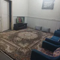 خانه-ویلایی-سه-طبقه-همراه-با-یه-مغازه-تجاری