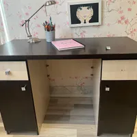 میز تحریر در حد نو