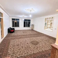 اجاره خانه ۱۲۰ متری عباسی/نزدیک پل توانیر/طبقه دوم