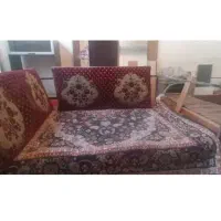 4 عدد تخت آهنی و 1 عدد چوبید