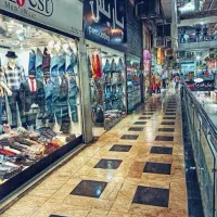 نگهبان مجتمع تجاری