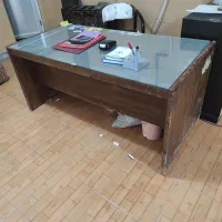 میز و قفسه مغازه