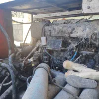 استخدام اپراتور و لوله کش پمپ انتقال بتن