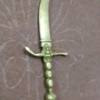 خنجر عتیقه جنس برنج|کلکسیون اشیاء عتیقه|تهران, شیوا|دیوار