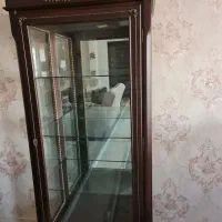 ویترین  کتابخانه