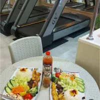 کارگر اقا برای بوفه باشگاه