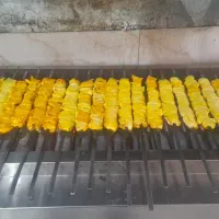 تهیه غذا ورستوران گلها سیخی۷۵