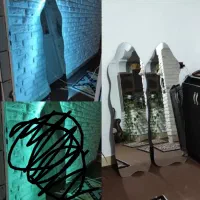 صندلیو آیننه قدی