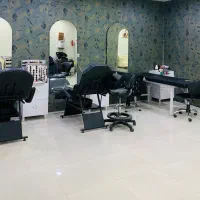 استخدام پرسنل در لاین های زیبایی در سالن