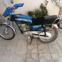 یک دستگاه موتور سیکلت 125 مدل 90 مارک پرند