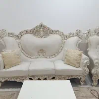 فروش فوری میزناهارخوری ۸نفره ودودست مبل سلطنتی